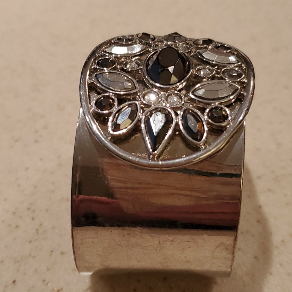 Metal cuff - Picture 7 of 7